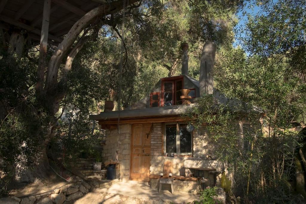 Margaritis'S Treehouse Villa Paramonas  Eksteriør bilde