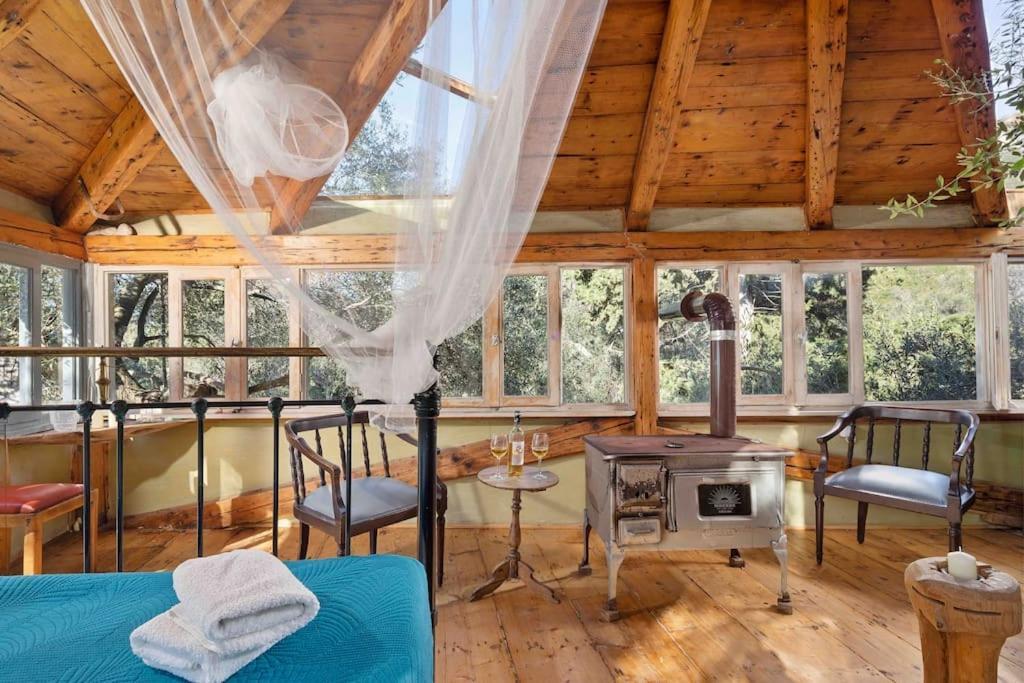 Margaritis'S Treehouse Villa Paramonas  Eksteriør bilde