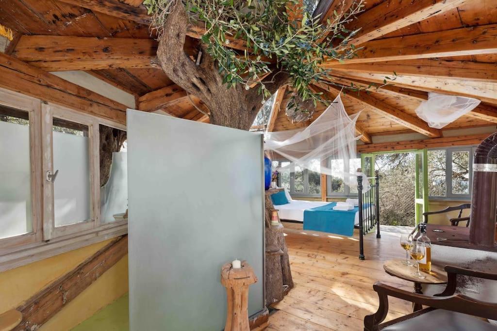 Margaritis'S Treehouse Villa Paramonas  Eksteriør bilde